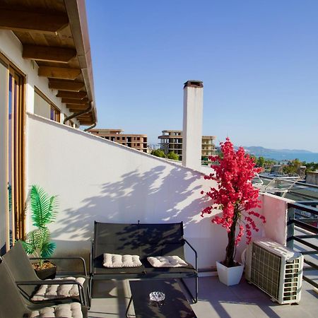 Sea View Apartments 格勒姆 外观 照片