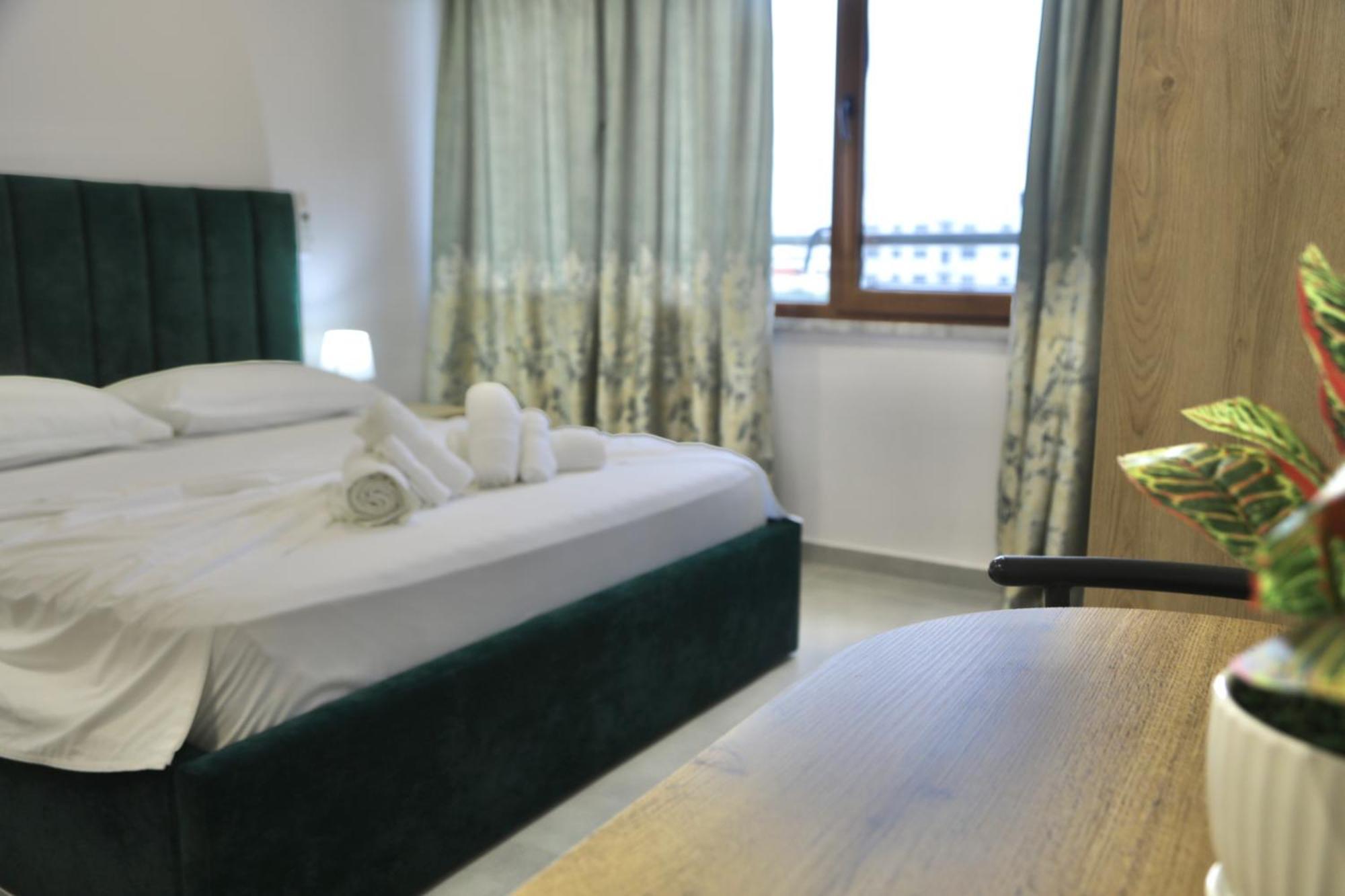 Sea View Apartments 格勒姆 外观 照片