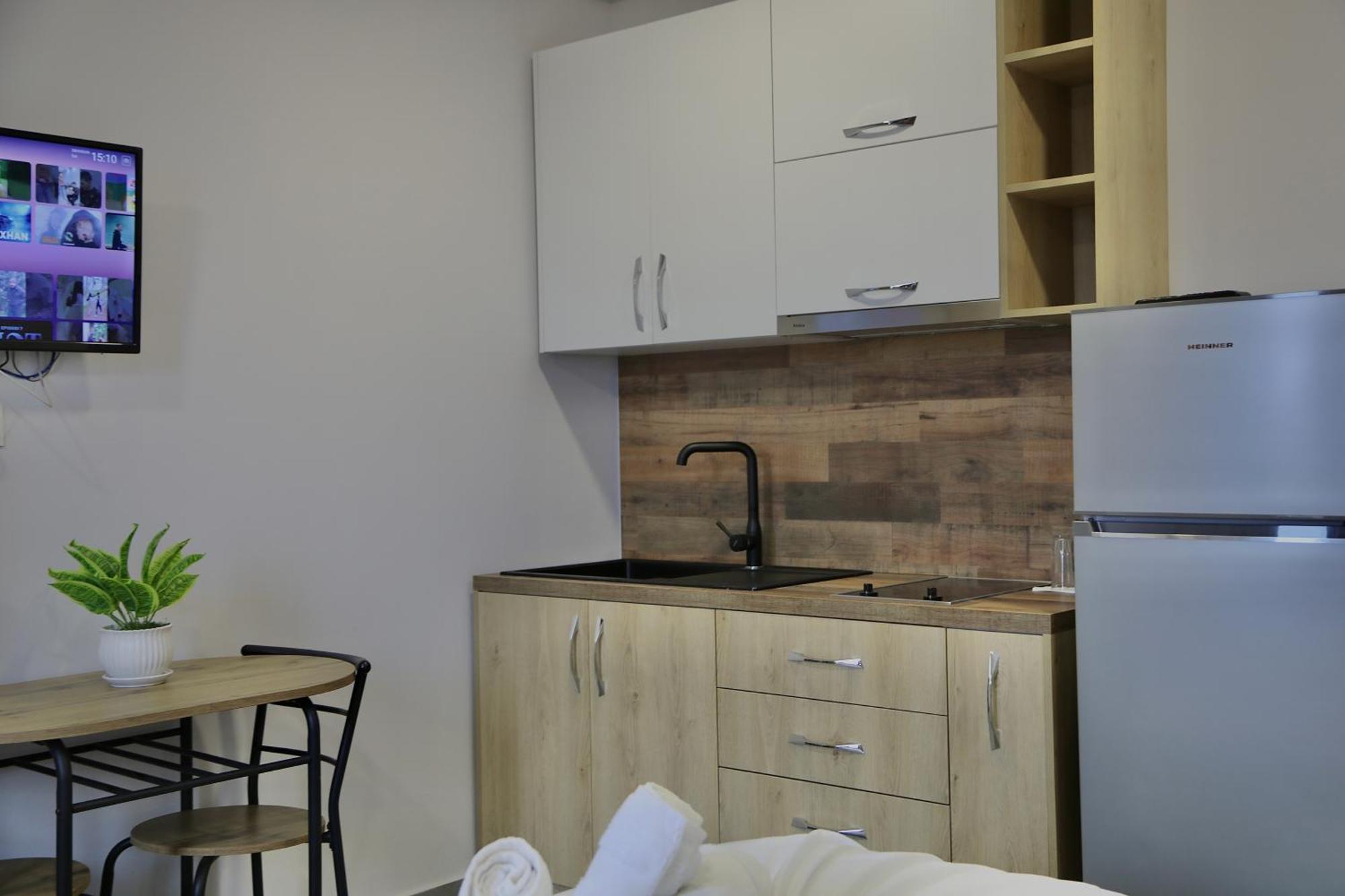 Sea View Apartments 格勒姆 外观 照片