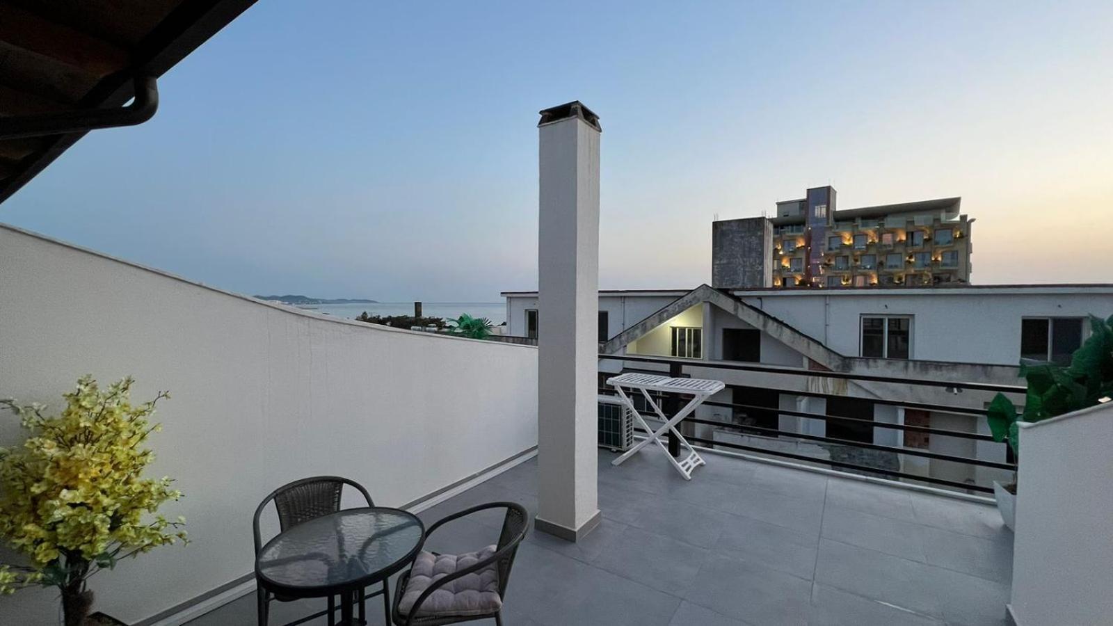 Sea View Apartments 格勒姆 外观 照片