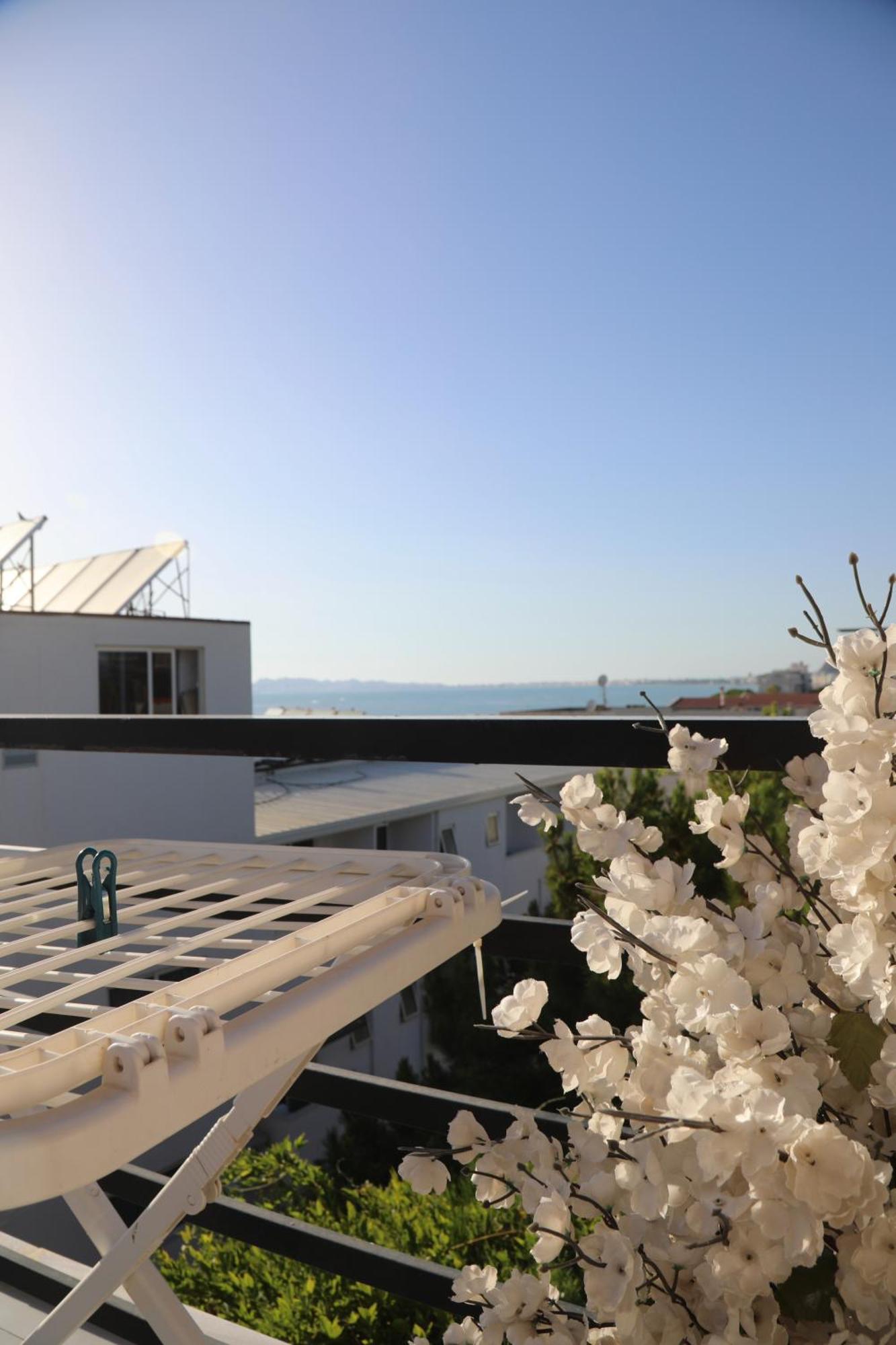 Sea View Apartments 格勒姆 外观 照片