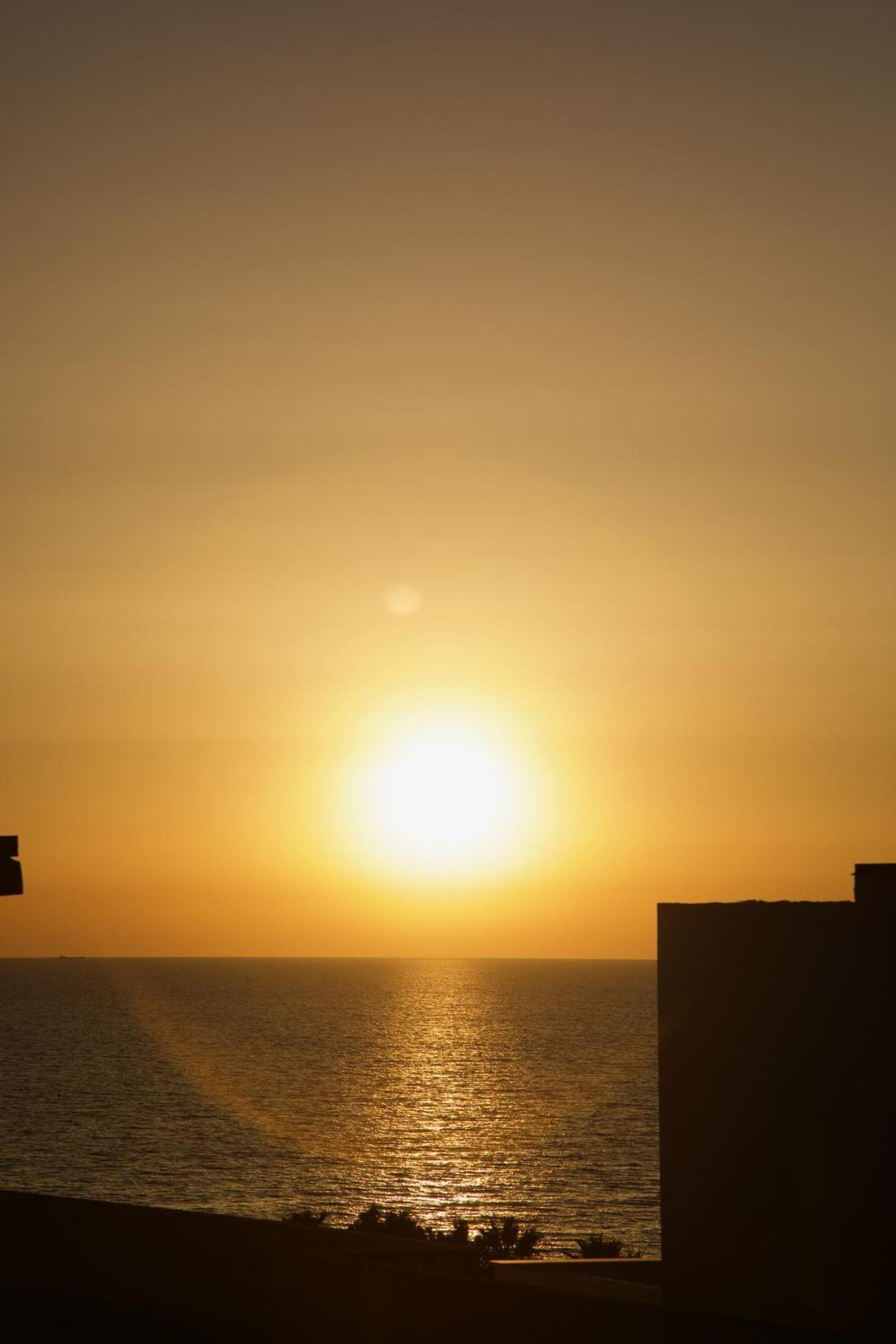 Sea View Apartments 格勒姆 外观 照片
