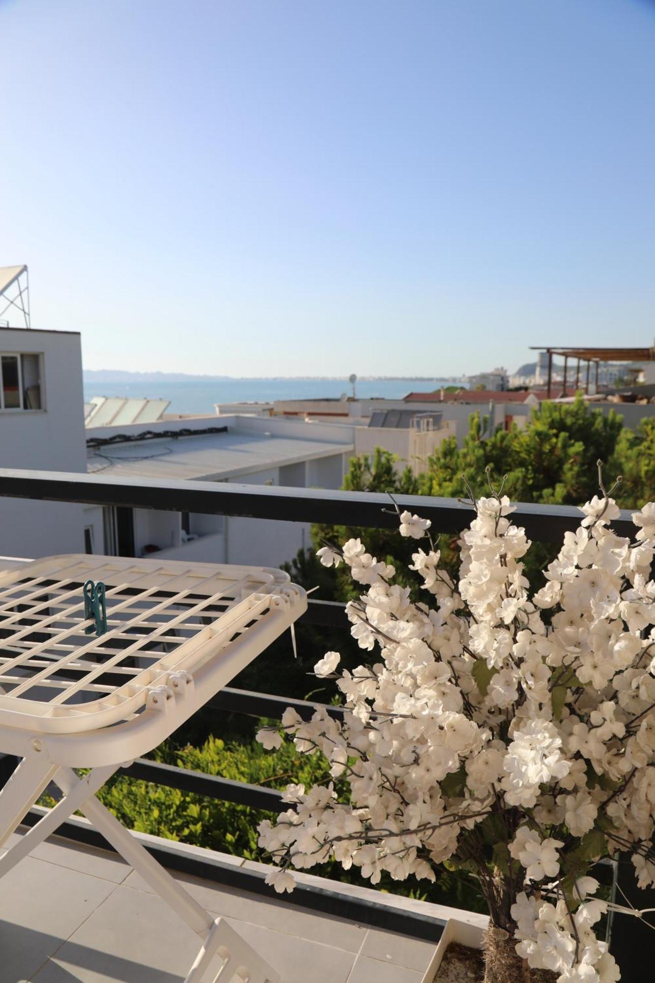 Sea View Apartments 格勒姆 外观 照片