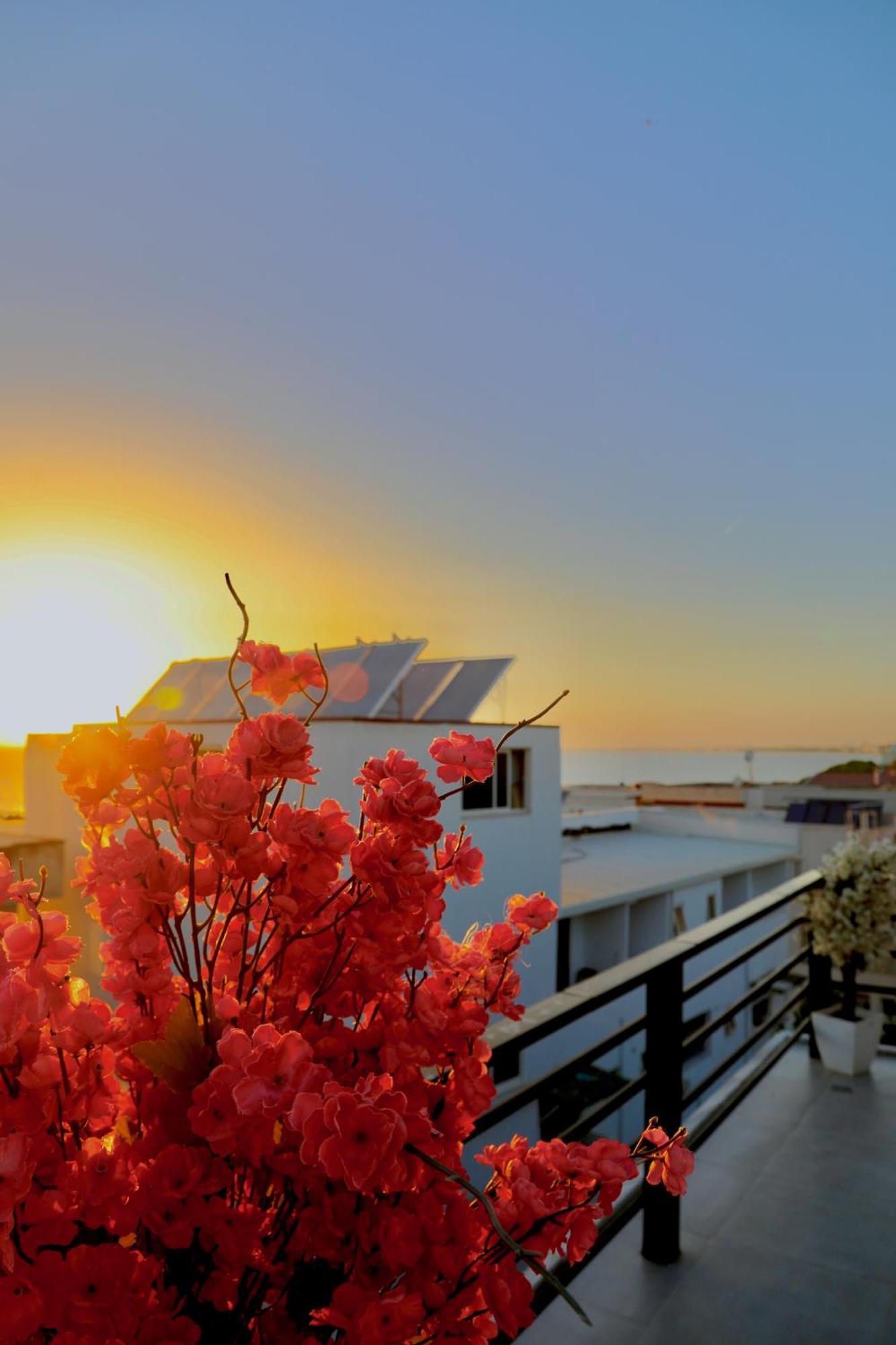 Sea View Apartments 格勒姆 外观 照片