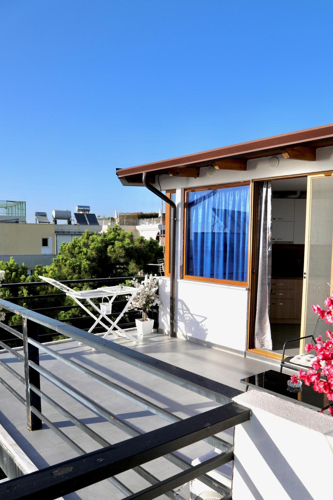 Sea View Apartments 格勒姆 外观 照片